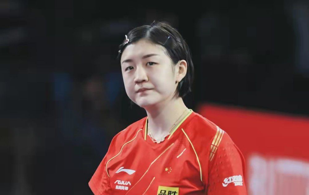 “每次上场我都会试图帮助球队，当在替补席时我也会看场上的球员是如何比赛的，我认为那是很重要的事情，我在变得越来越好。